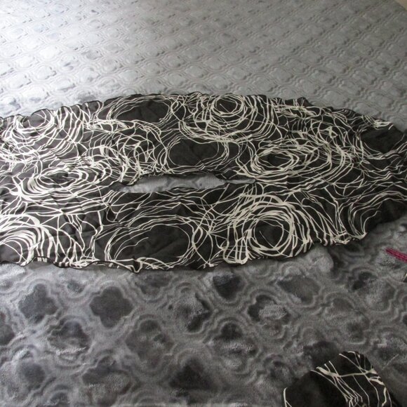 Pirose Shawl by Rena Rose (Short) - NEW - Picture 7 of 8